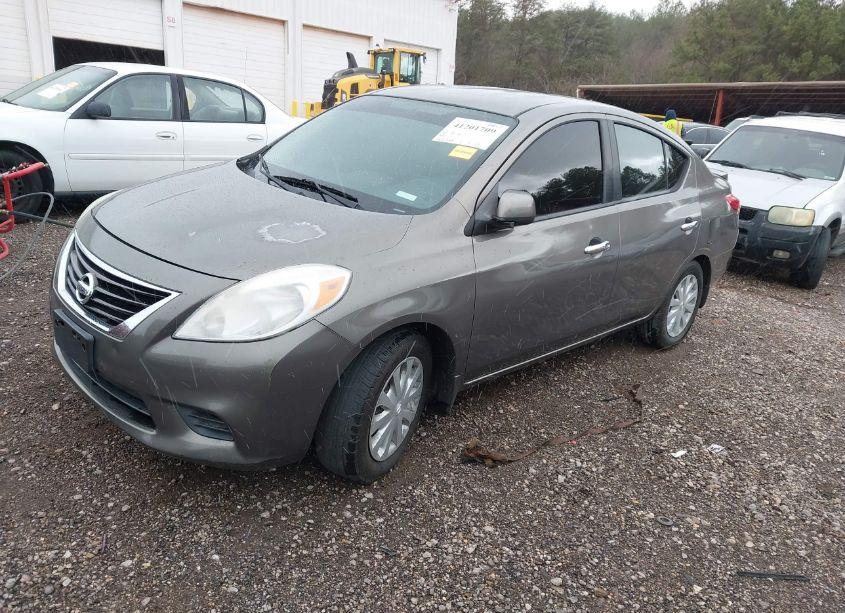 Photo 2 of 2013 Nissan Versa 1.6 SV (VIN 3N1CN7AP2DL883744)