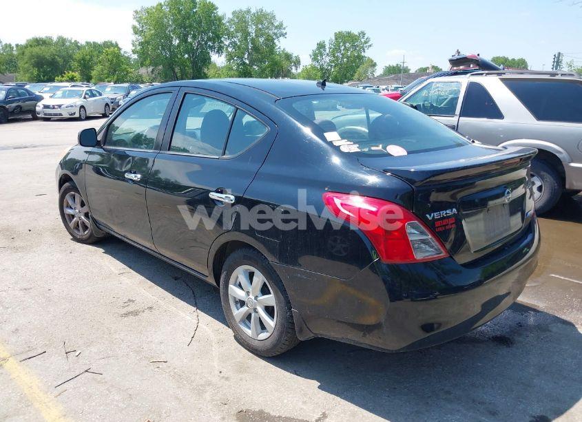 Photo 3 of 2013 Nissan Versa 1.6 SL (VIN 3N1CN7AP2DL887356)