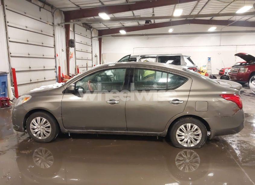 Photo 14 of 2014 Nissan Versa 1.6 S/1.6 S+/1.6 SL/1.6 SV (VIN 3N1CN7AP2EK455471)