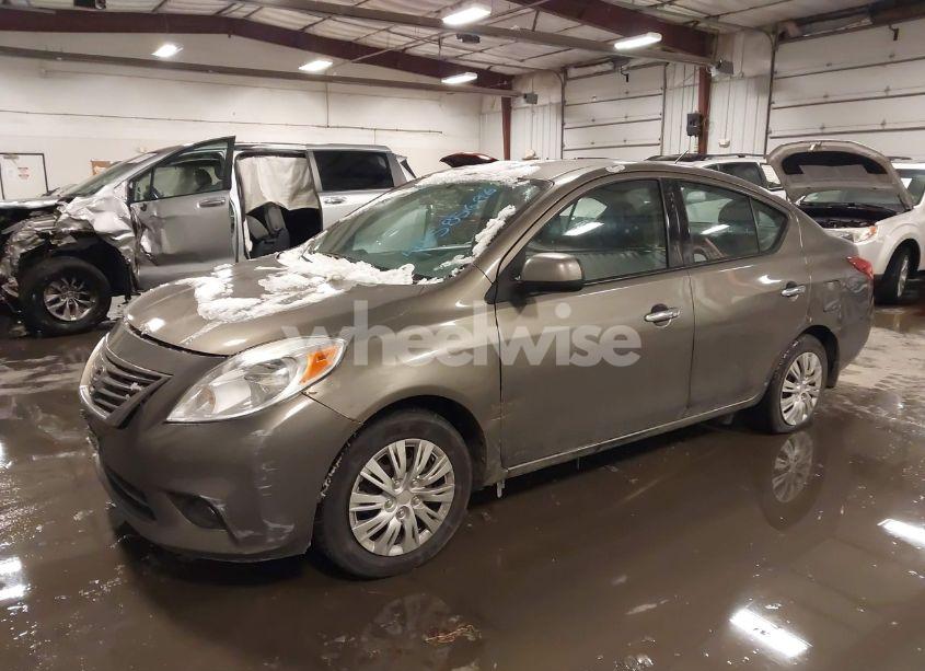 Photo 2 of 2014 Nissan Versa 1.6 S/1.6 S+/1.6 SL/1.6 SV (VIN 3N1CN7AP2EK455471)