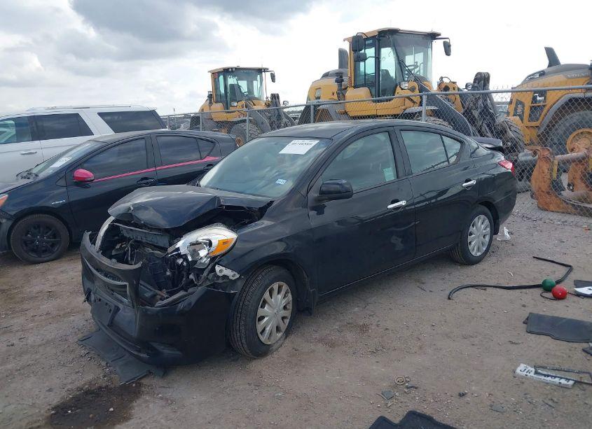Photo 2 of 2014 Nissan Versa 1.6 SV (VIN 3N1CN7AP2EK465613)