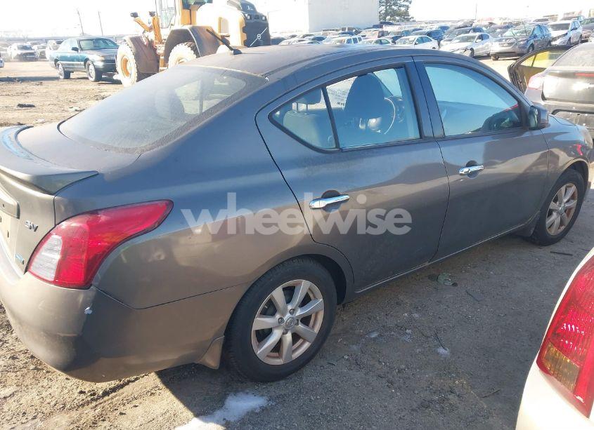 Photo 4 of 2014 Nissan Versa 1.6 SV (VIN 3N1CN7AP2EL812626)