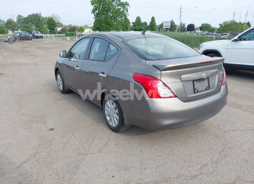 Photo 3 of 2014 Nissan Versa 1.6 SV (VIN 3N1CN7AP2EL816577)