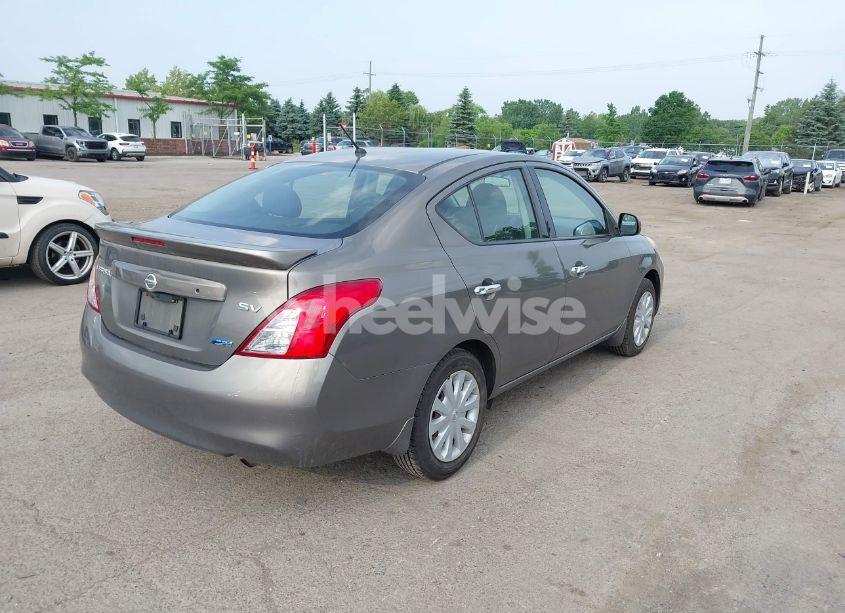 Photo 4 of 2014 Nissan Versa 1.6 SV (VIN 3N1CN7AP2EL816577)