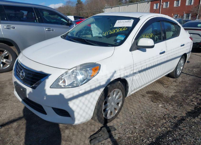 Photo 2 of 2014 Nissan Versa 1.6 SV (VIN 3N1CN7AP2EL820323)