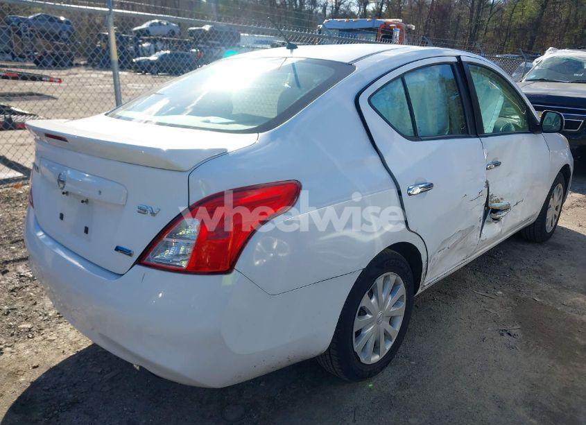 Photo 4 of 2014 Nissan Versa 1.6 SV (VIN 3N1CN7AP2EL820323)