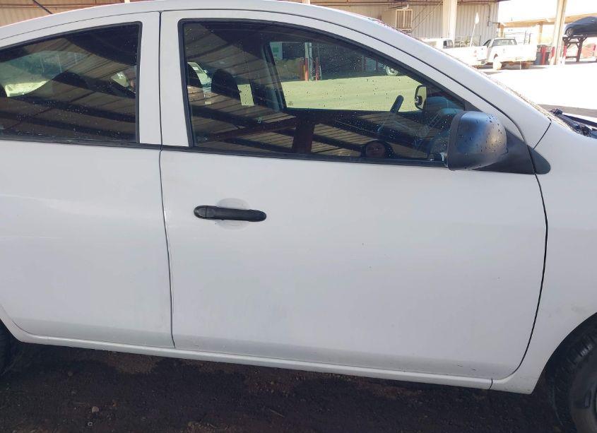 Photo 13 of 2014 Nissan Versa 1.6 S (VIN 3N1CN7AP2EL839809)