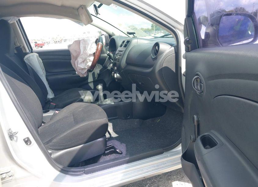 Photo 5 of 2014 Nissan Versa 1.6 S+ (VIN 3N1CN7AP2EL876102)