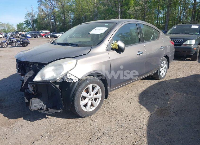 Photo 2 of 2014 Nissan Versa 1.6 SV (VIN 3N1CN7AP2EL877539)