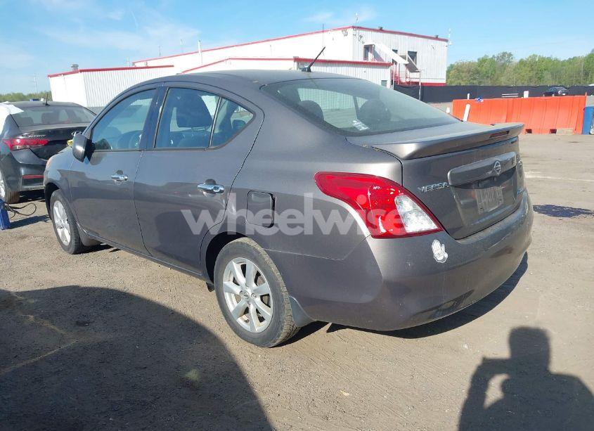Photo 3 of 2014 Nissan Versa 1.6 SV (VIN 3N1CN7AP2EL877539)