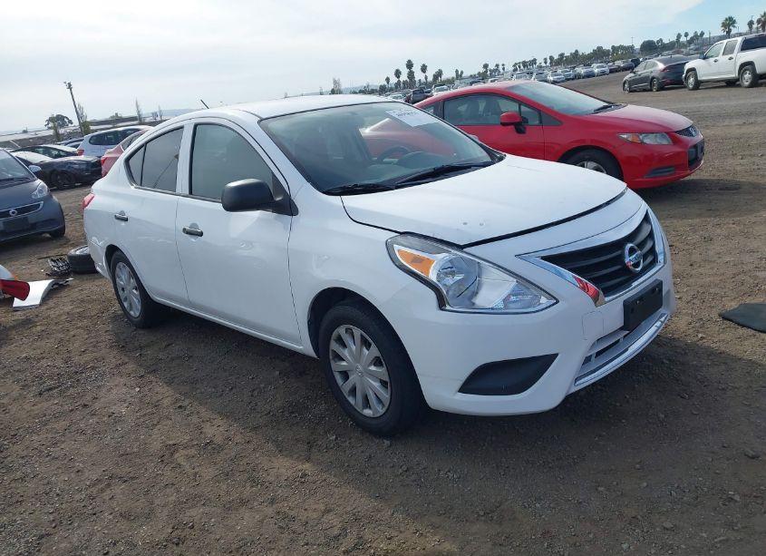 2015 Nissan Versa (VIN 3N1CN7AP2FL817245) main photo