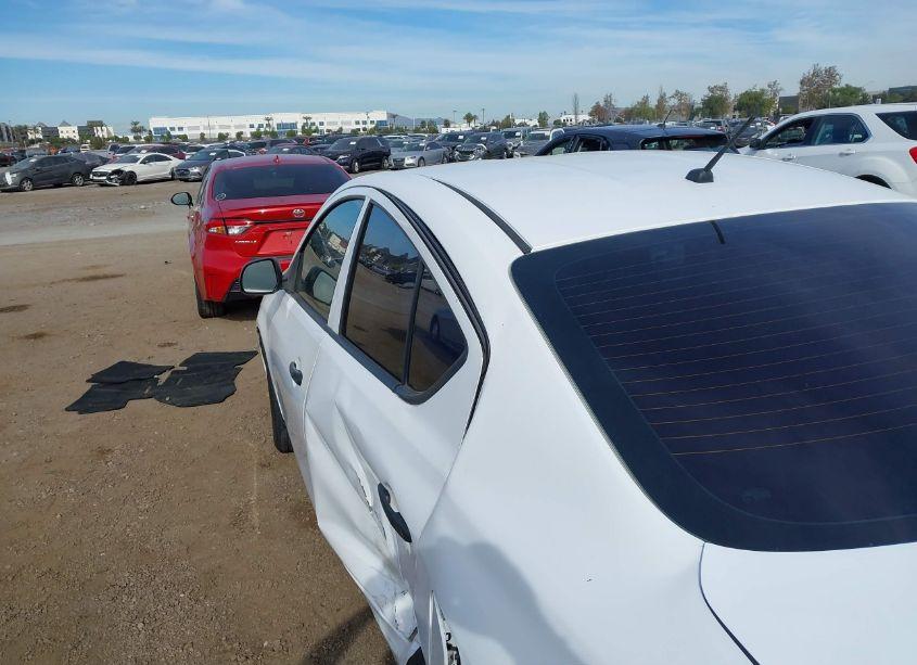 Photo 13 of 2015 Nissan Versa (VIN 3N1CN7AP2FL817245)