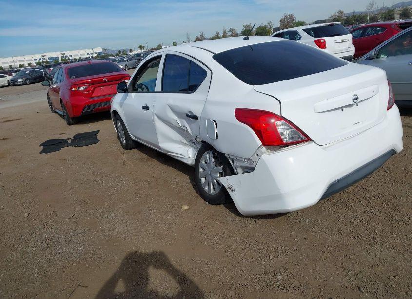 Photo 3 of 2015 Nissan Versa (VIN 3N1CN7AP2FL817245)