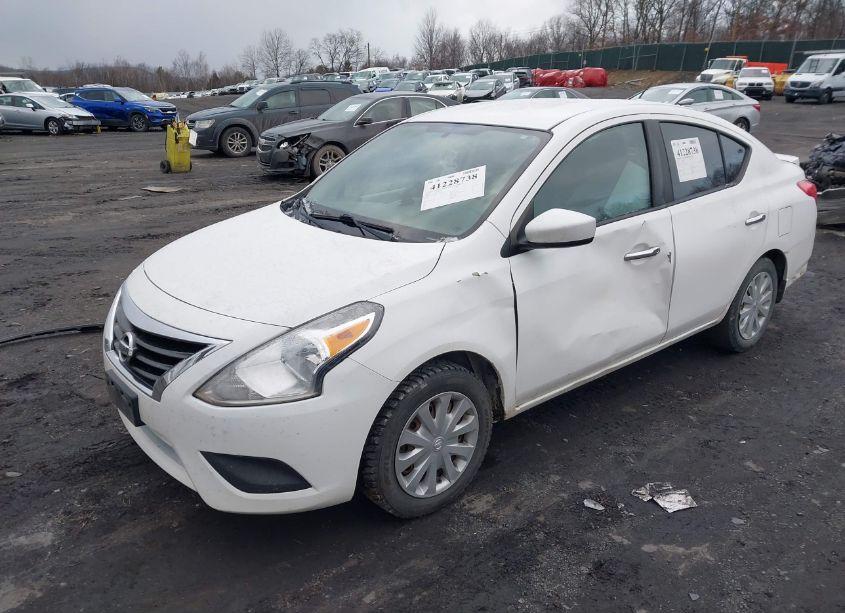Photo 2 of 2015 Nissan Versa 1.6 SV (VIN 3N1CN7AP2FL835597)