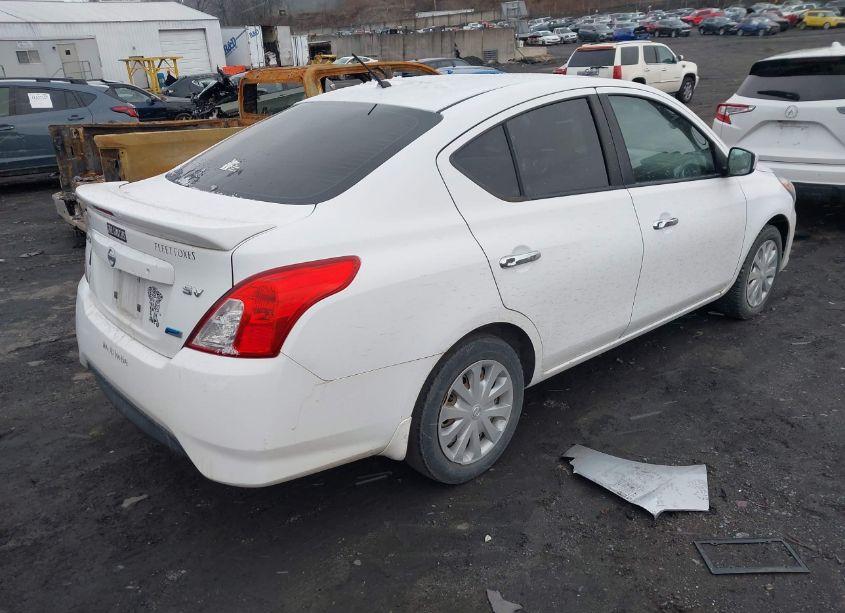 Photo 4 of 2015 Nissan Versa 1.6 SV (VIN 3N1CN7AP2FL835597)