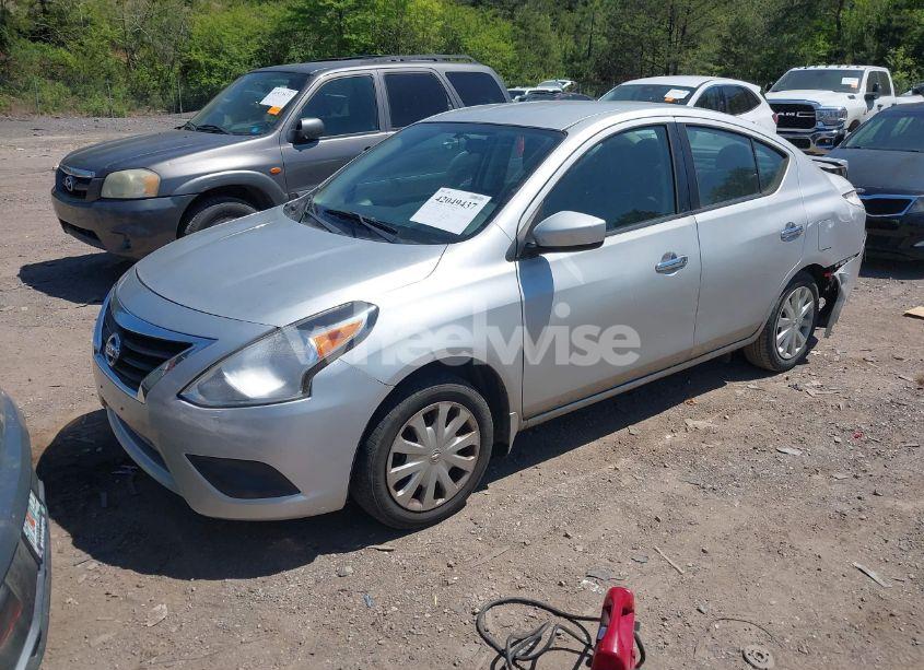 Photo 2 of 2015 Nissan Versa 1.6 S/1.6 S+/1.6 SL/1.6 SV (VIN 3N1CN7AP2FL841707)