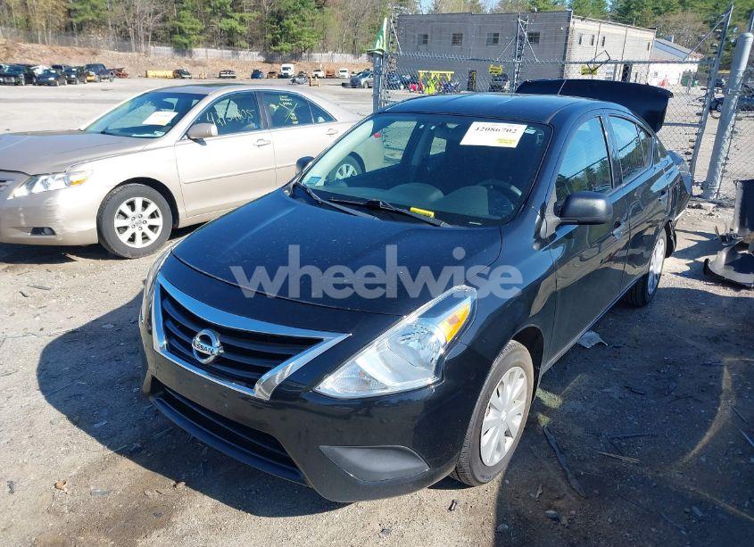 Photo 2 of 2015 Nissan Versa 1.6 S (VIN 3N1CN7AP2FL842792)