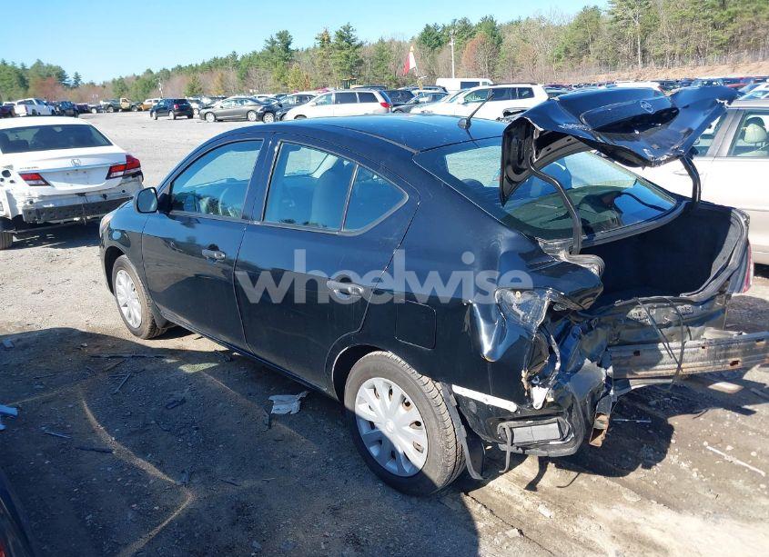 Photo 3 of 2015 Nissan Versa 1.6 S (VIN 3N1CN7AP2FL842792)