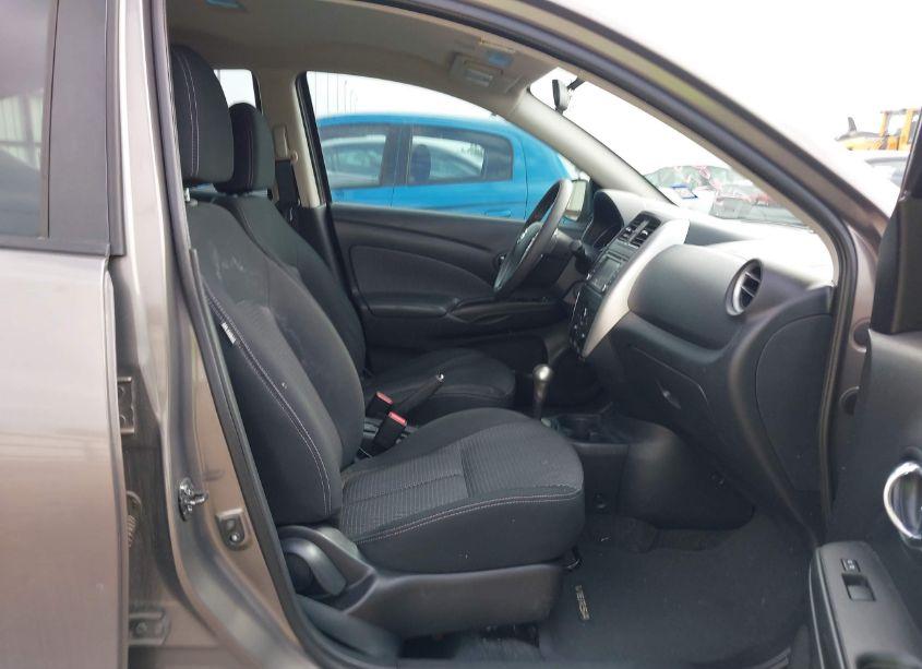 Photo 5 of 2015 Nissan Versa 1.6 SL (VIN 3N1CN7AP2FL864114)