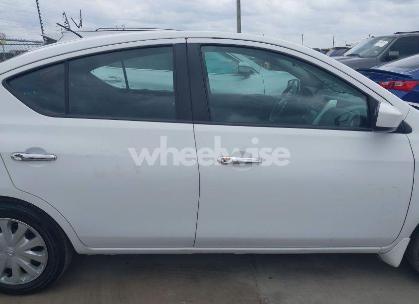 Photo 13 of 2015 Nissan Versa 1.6 S/1.6 S+/1.6 SL/1.6 SV (VIN 3N1CN7AP2FL908371)