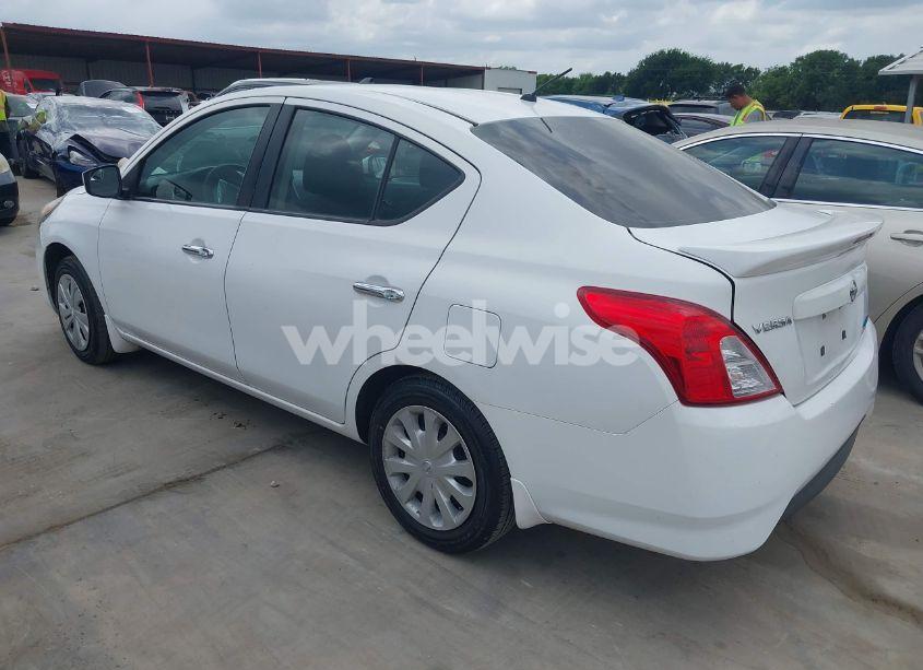 Photo 3 of 2015 Nissan Versa 1.6 S/1.6 S+/1.6 SL/1.6 SV (VIN 3N1CN7AP2FL908371)