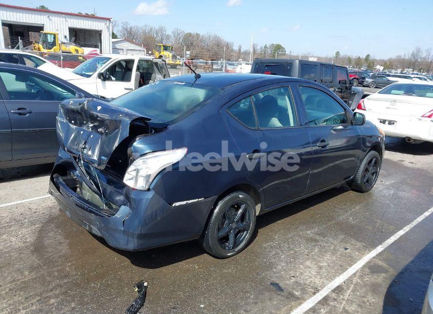 Photo 4 of 2015 Nissan Versa 1.6 S+ (VIN 3N1CN7AP2FL928118)