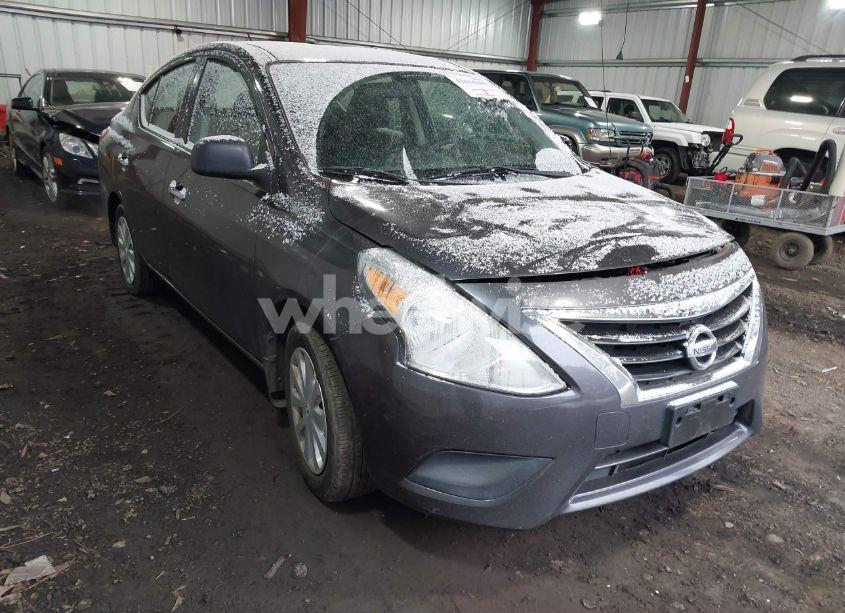 2015 Nissan Versa 1.6 SV (VIN 3N1CN7AP2FL929267) main photo