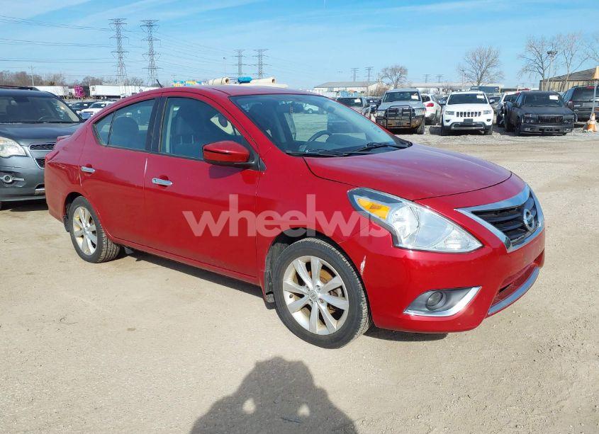 2015 Nissan Versa 1.6 SL (VIN 3N1CN7AP2FL933190) main photo