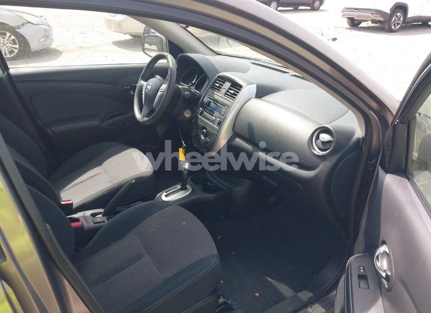 Photo 5 of 2015 Nissan Versa 1.6 SV (VIN 3N1CN7AP2FL947350)