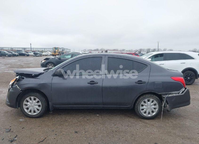 Photo 14 of 2015 Nissan Versa 1.6 S (VIN 3N1CN7AP2FL955156)