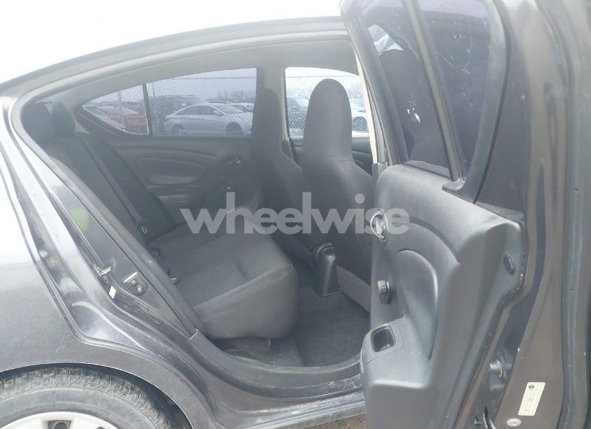 Photo 8 of 2015 Nissan Versa 1.6 S (VIN 3N1CN7AP2FL955156)