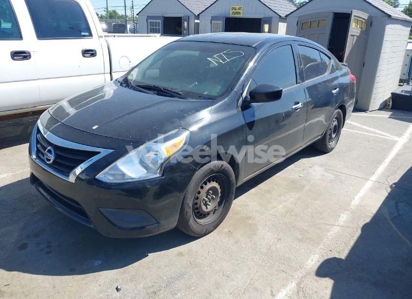 Photo 2 of 2015 Nissan Versa 1.6 SV (VIN 3N1CN7AP2FL957991)