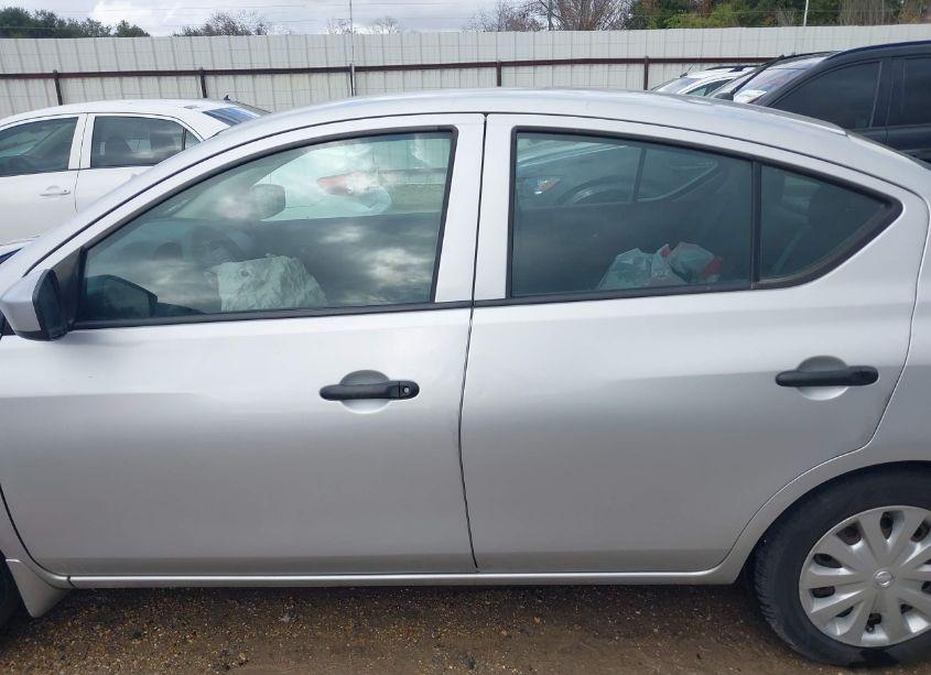 Photo 15 of 2016 Nissan Versa 1.6 S (VIN 3N1CN7AP2GL829042)