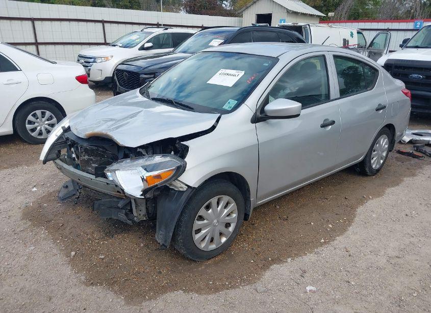 Photo 2 of 2016 Nissan Versa 1.6 S (VIN 3N1CN7AP2GL829042)