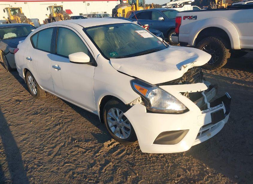 2016 Nissan Versa 1.6 SV (VIN 3N1CN7AP2GL862283) main photo