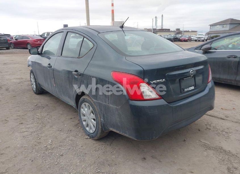 Photo 3 of 2016 Nissan Versa 1.6 S (VIN 3N1CN7AP2GL863112)