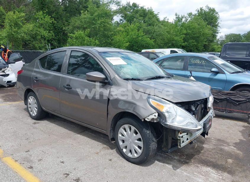 2016 Nissan Versa 1.6 S+ (VIN 3N1CN7AP2GL874174) main photo