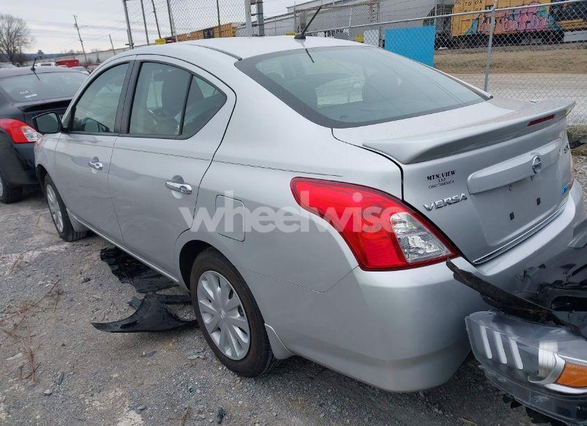 Photo 3 of 2016 Nissan Versa 1.6 SV (VIN 3N1CN7AP2GL884039)