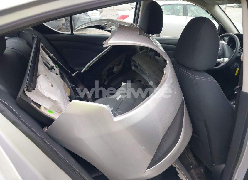 Photo 8 of 2016 Nissan Versa 1.6 SV (VIN 3N1CN7AP2GL884039)