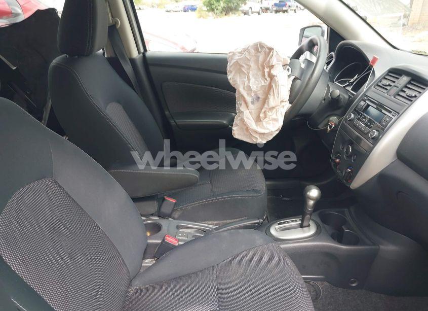 Photo 5 of 2016 Nissan Versa 1.6 S/1.6 S+/1.6 SL/1.6 SV (VIN 3N1CN7AP2GL887121)