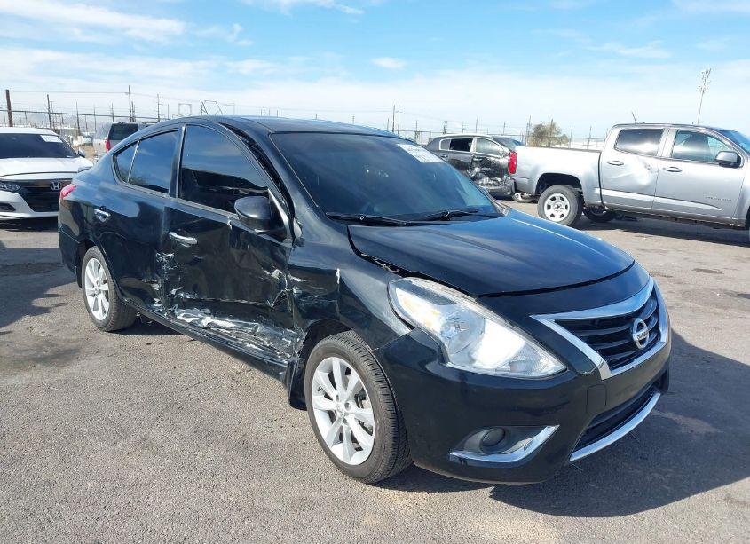 2016 Nissan Versa 1.6 SL (VIN 3N1CN7AP2GL904225) main photo
