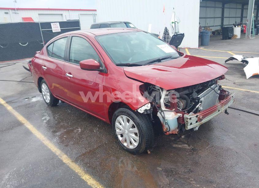 2017 Nissan Versa 1.6 SV (VIN 3N1CN7AP2HL810637) main photo