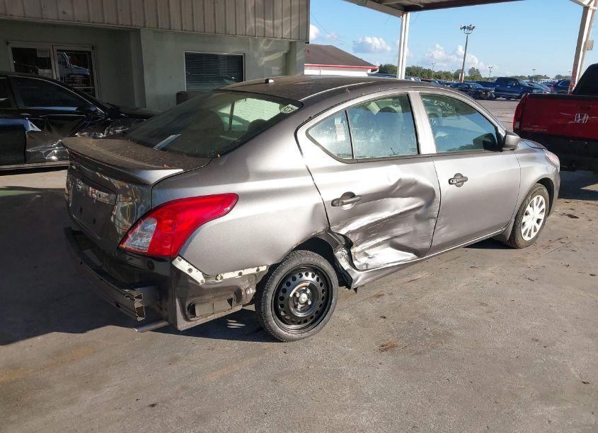 Photo 4 of 2017 Nissan Versa 1.6 S+ (VIN 3N1CN7AP2HL865959)
