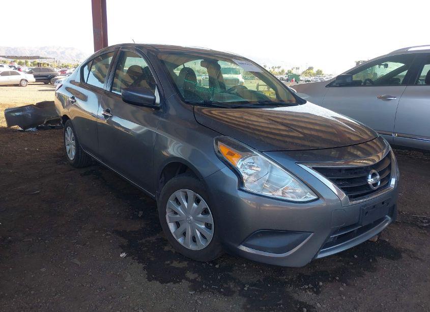 2017 Nissan Versa 1.6 SV (VIN 3N1CN7AP2HL889856) main photo