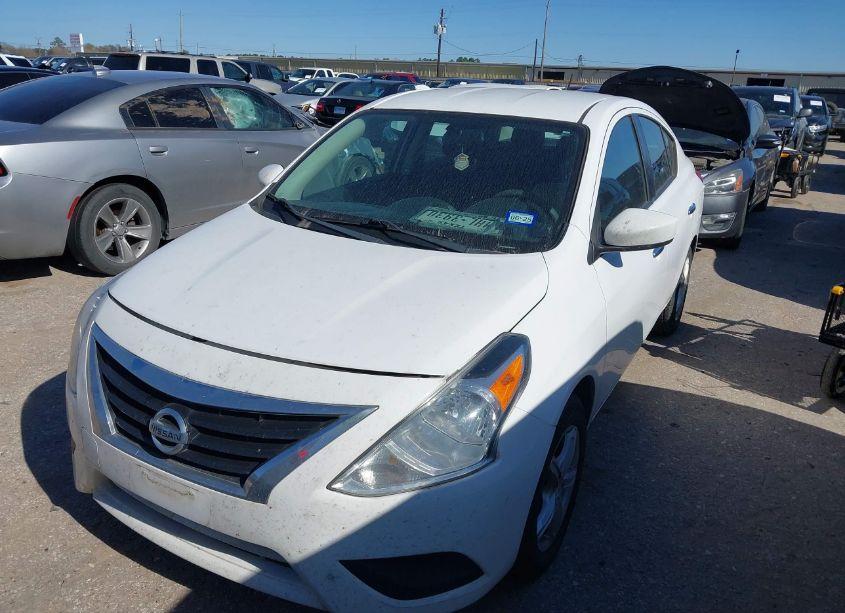 Photo 2 of 2018 Nissan Versa 1.6 SV (VIN 3N1CN7AP2JK408452)