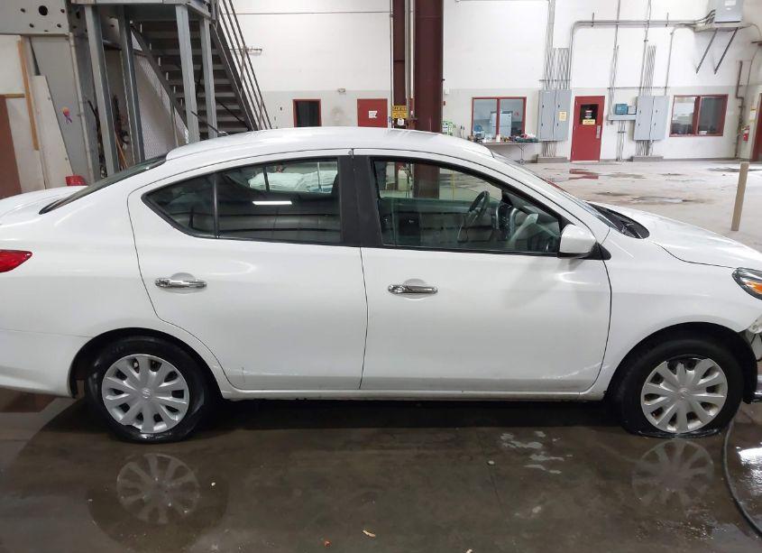 Photo 14 of 2018 Nissan Versa 1.6 SV (VIN 3N1CN7AP2JL800938)