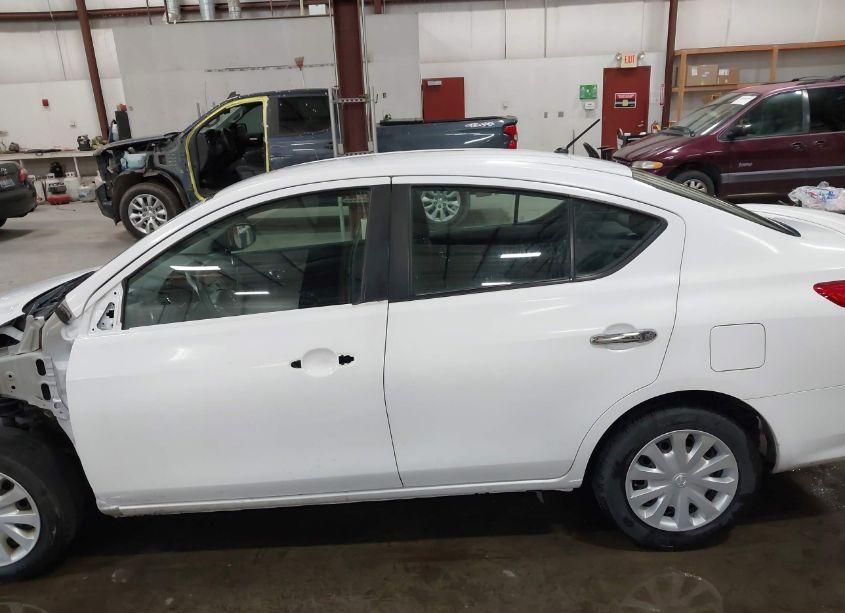 Photo 15 of 2018 Nissan Versa 1.6 SV (VIN 3N1CN7AP2JL800938)