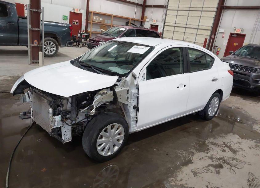 Photo 2 of 2018 Nissan Versa 1.6 SV (VIN 3N1CN7AP2JL800938)