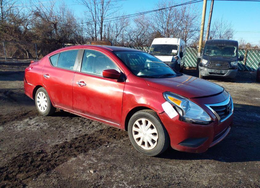 2018 Nissan Versa 1.6 SV (VIN 3N1CN7AP2JL801250) main photo