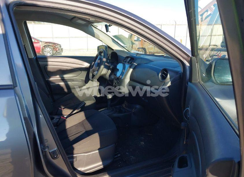 Photo 5 of 2018 Nissan Versa 1.6 S+ (VIN 3N1CN7AP2JL814113)